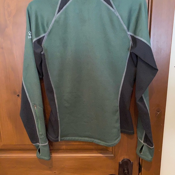 SOLD North Face Flight Series Fleece 1/2 Zip Green - Picture 2 of 7